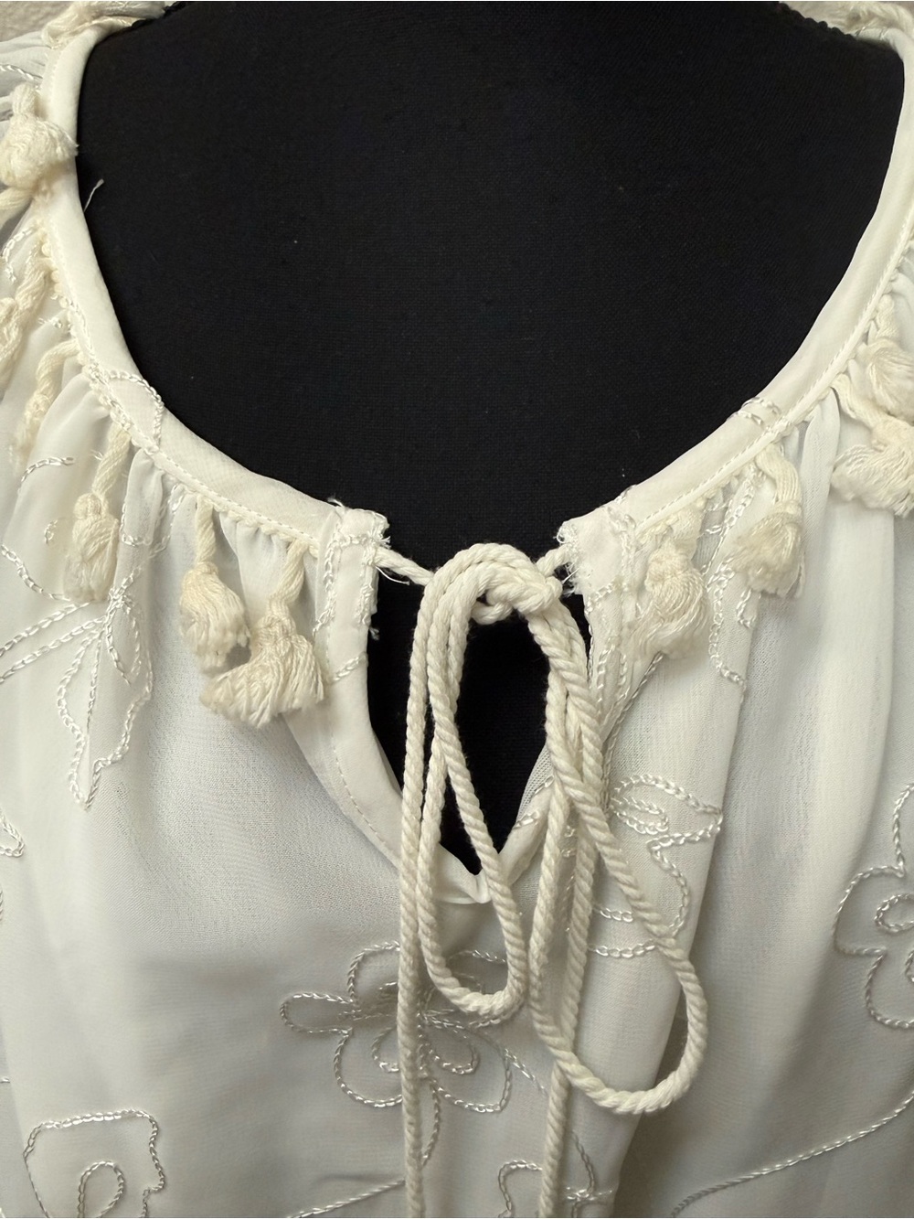 Urban Mangoz White Embroidered Tassel Boho Tunic Cover Up Dress Large - Picture 3 of 8